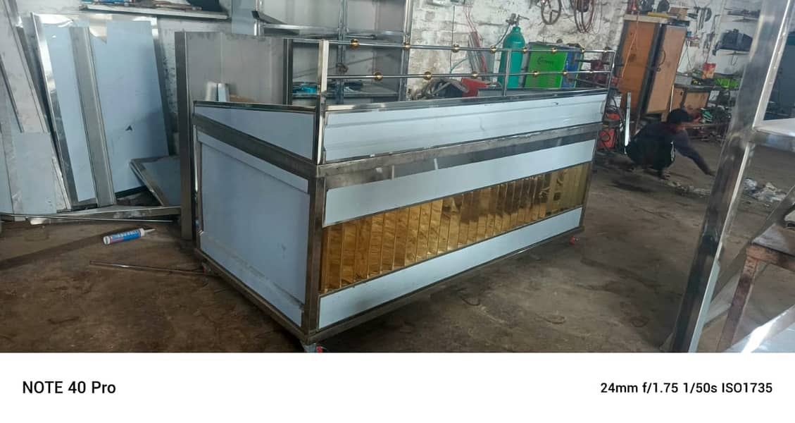 shawarma counter havy duty+fryer we hve pizza oven fast food machiner 2