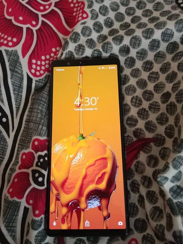 I am selling my Sony Xperia mark 1 all ok sim working 1