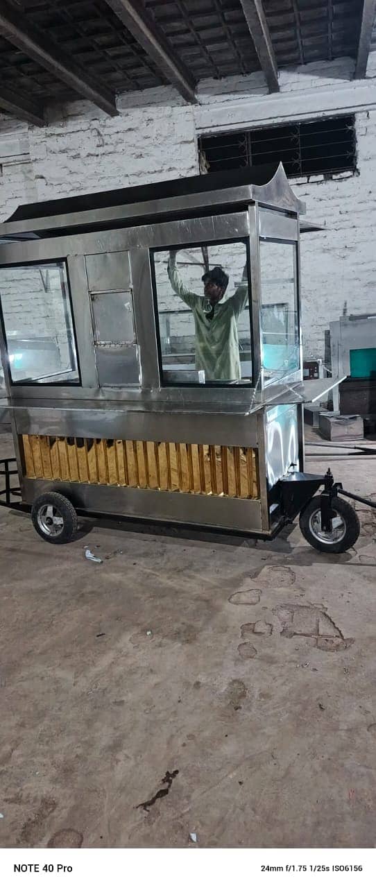 shawarma counter havy duty+fryer we hve pizza oven fast food machiner 1