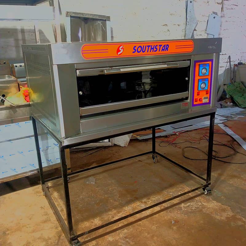 shawarma counter havy duty+fryer we hve pizza oven fast food machiner 10