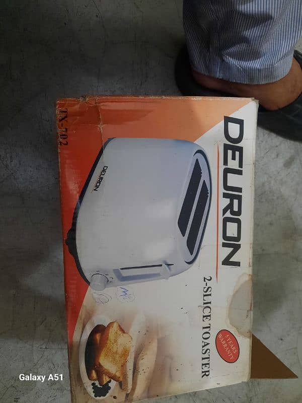 Deuron TOASTER 4