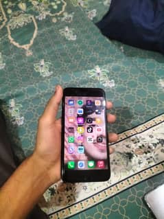 7 plus non pta 128 gb urgent sale