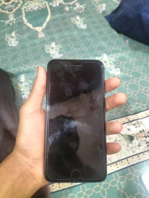 7 plus non pta 128 gb urgent sale 3