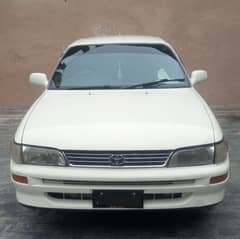 Toyota Corolla XE 2000