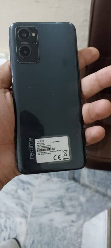 Realme 9i totally original with only box charger is not original 3