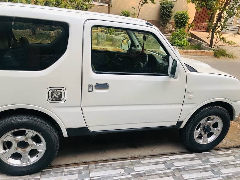 Suzuki Jimny 2014 4