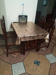 Wooden Dining Table / Dining table for sale