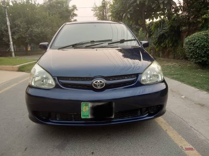 Toyota Platz 2004/09 1