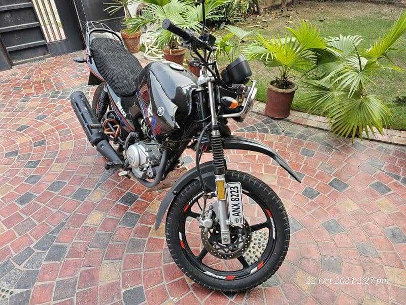 Yamaha YBR 125G 2022 1