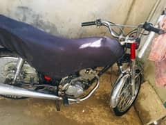 honda 125 2010 lahore namber plan litter oregnal engine ok