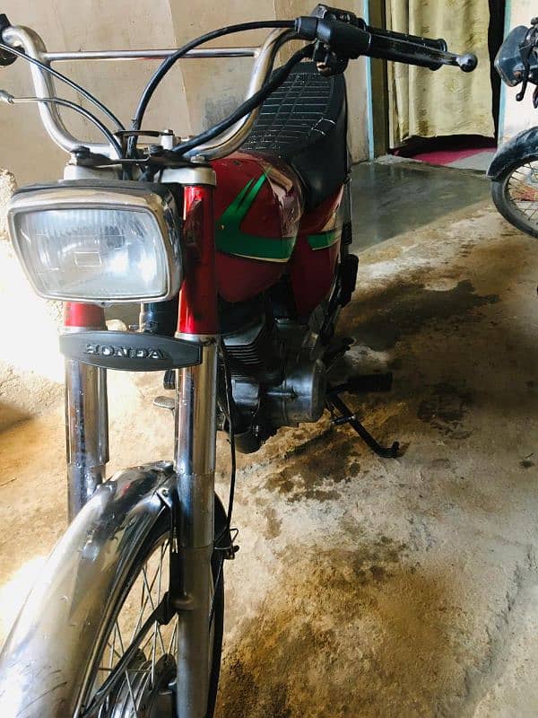 honda 125 2010 lahore namber plan litter oregnal engine ok 8