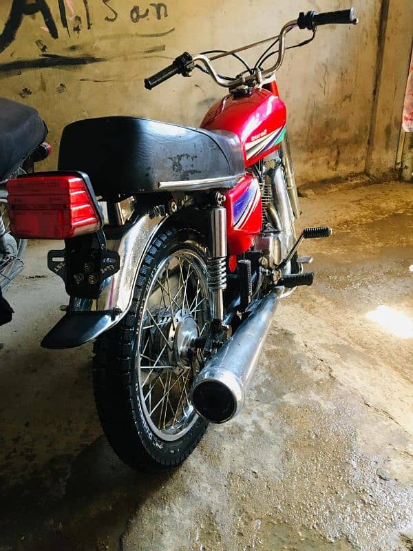 honda 125 2010 lahore namber plan litter oregnal engine ok 9