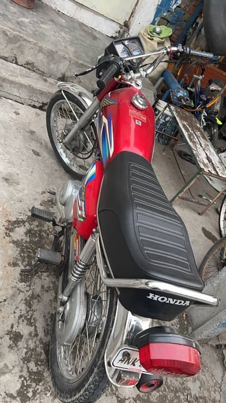 Honda 125 Lush Condition 2