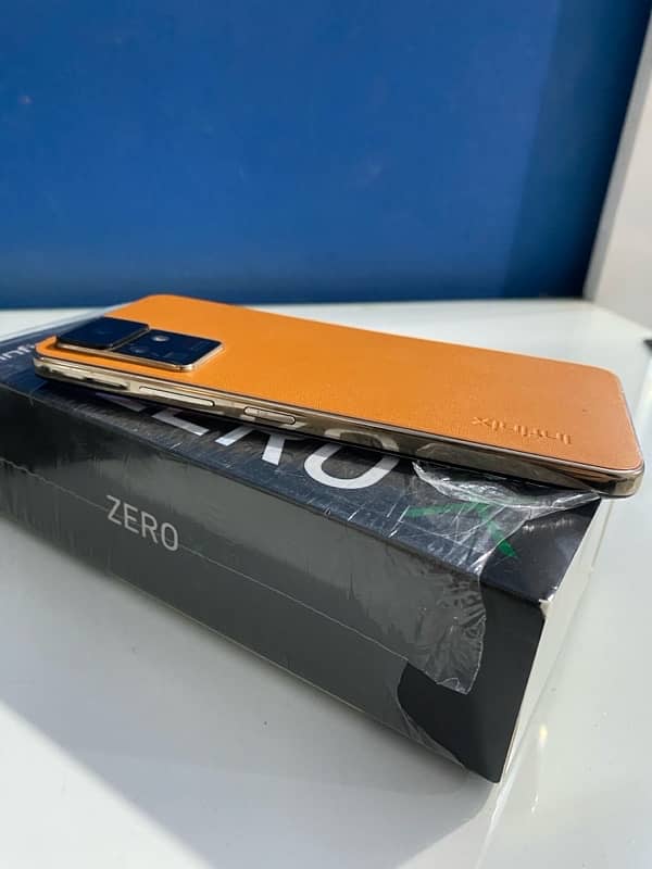 Infinix Zero X Pro 8/128 with Box 4