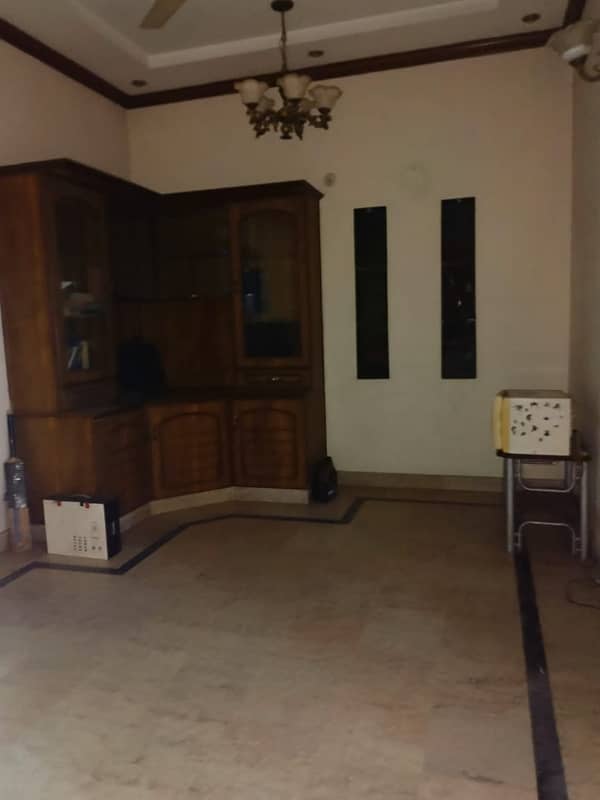 5 marla Full hous available for rent wapda Town ph1 block g 4