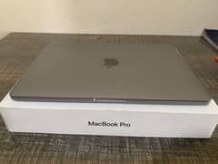 13” MacBook Pro 2017, Complete Box