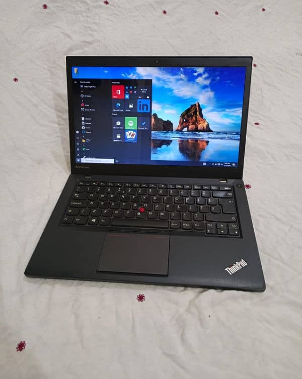 Lenovo ThinkPad Core i5-4th Gen 8GB RAM BEST Conditions 512GB HHD 5