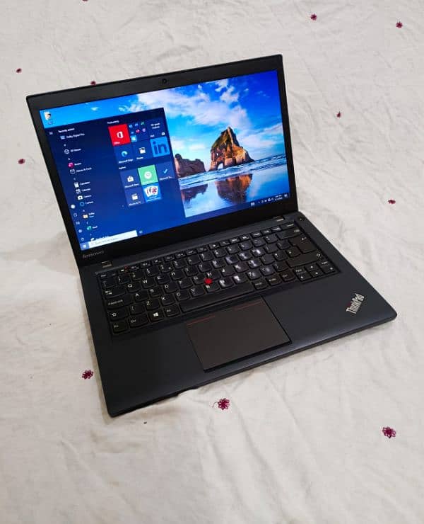 Lenovo ThinkPad Core i5-4th Gen 8GB RAM BEST Conditions 512GB HHD 8