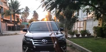 Toyota Fortuner V 2017 Full option