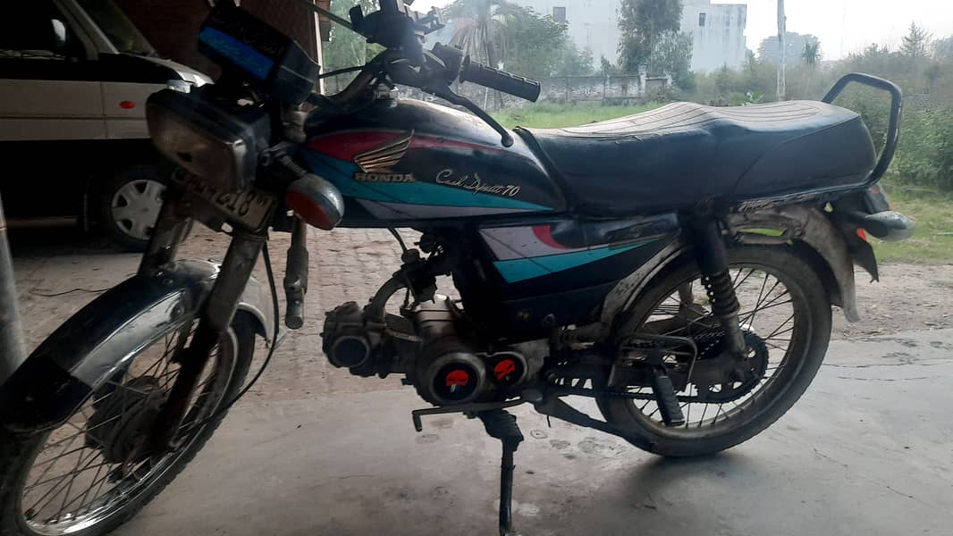 Honda CD 70 2009 3