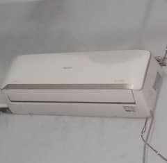 AC for sale 1.5 tun orient company like new condition 100% oky