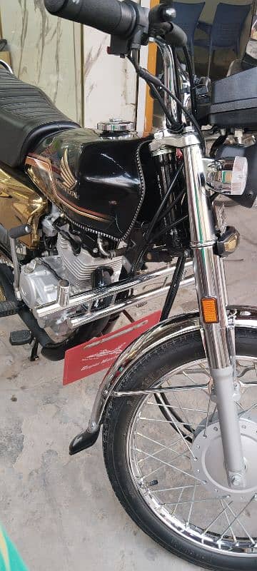 HONDA 125 2024 MODAL 8