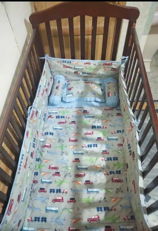 baby wooden cot 2