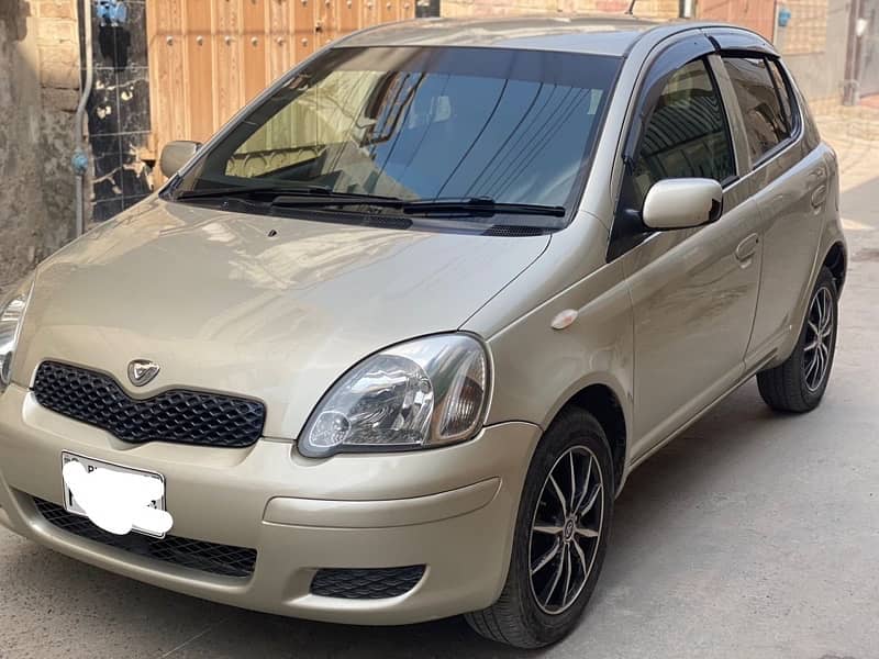 Toyota Vitz 2004 1