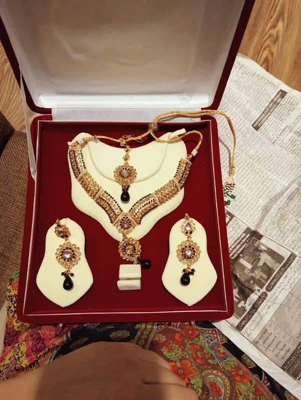 Black & gold jewelry set / bridal jewelry set 1