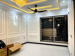 10 Marla Brand New Luxury Upper Portion For Rent In CHAMBELLI BLOCK Bahria Town Lahore 0