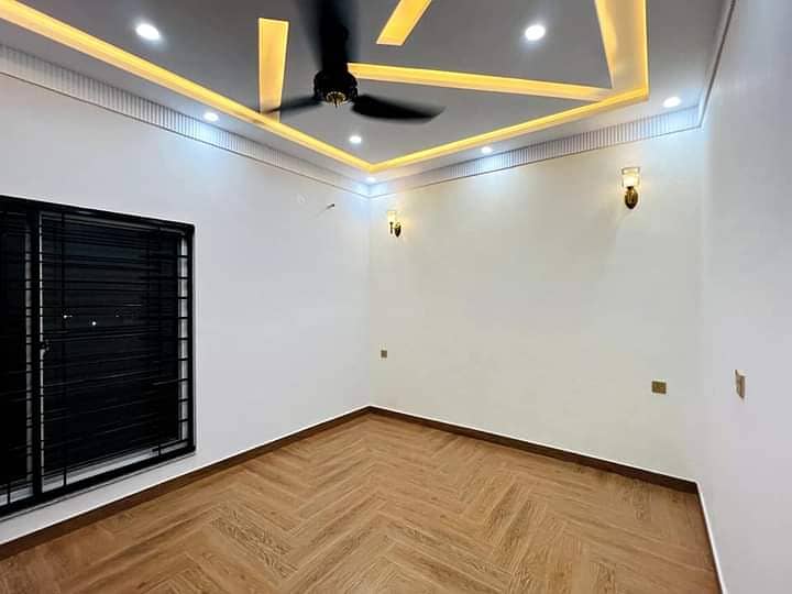 10 Marla Brand New Luxury Upper Portion For Rent In CHAMBELLI BLOCK Bahria Town Lahore 15