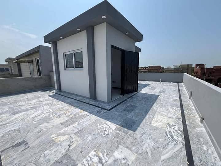 10 Marla Brand New Luxury Upper Portion For Rent In CHAMBELLI BLOCK Bahria Town Lahore 16