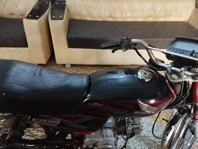 honda cd 70 bike vehari ka nomber kamaila Availabl. . 03217520723. . 5