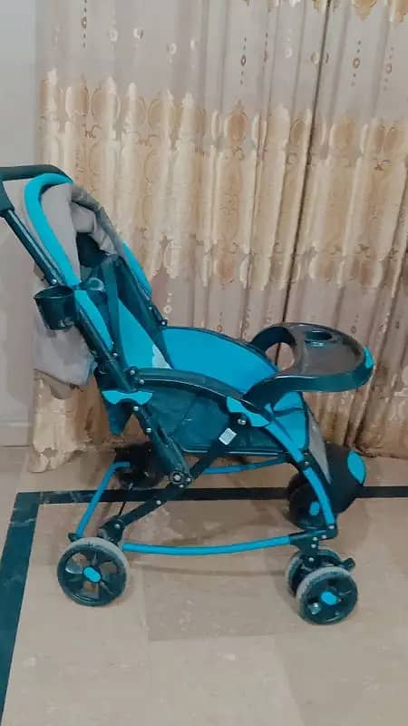 Baby Pram / Kids Pram / Babay Stroller for urgent sale 3