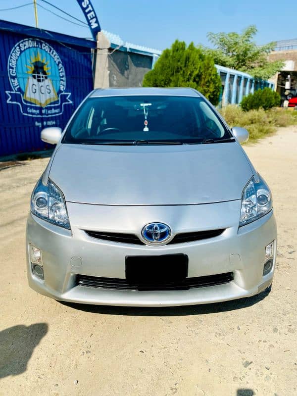 Toyota Prius 2011 3