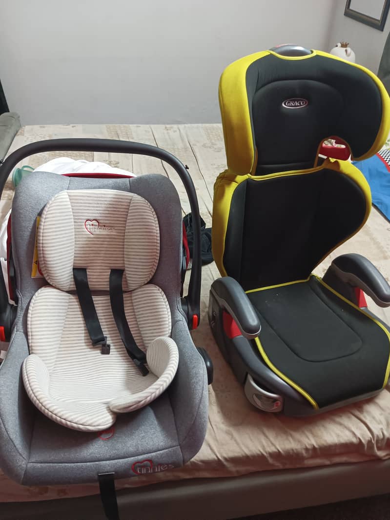 Toddler car seat and carrycot 1