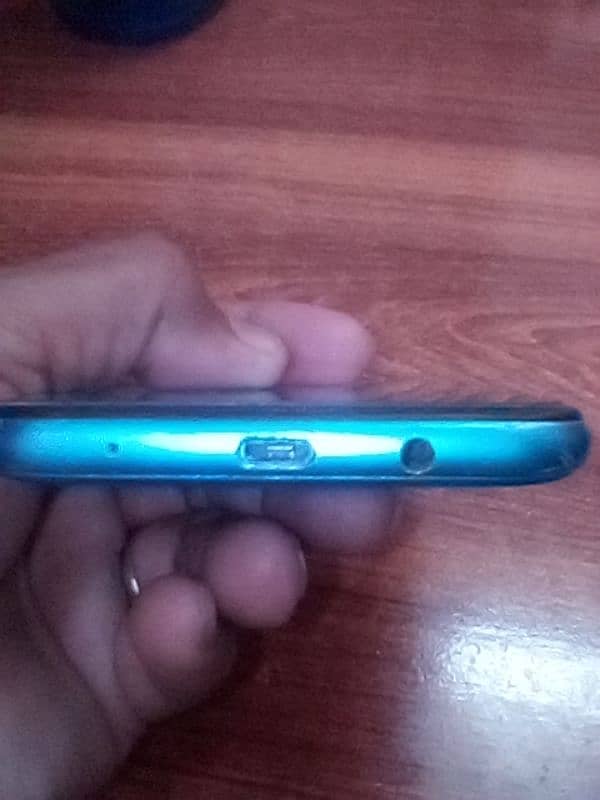 Tecno Spark 7 VIP condition 4