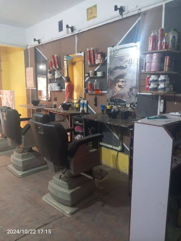 Man Saloon for sale 3