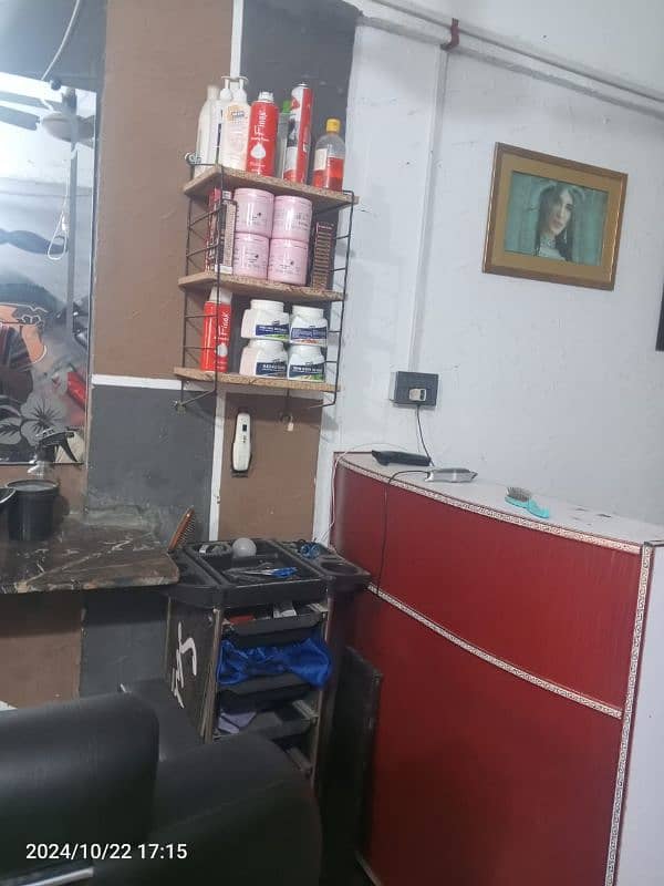 Man Saloon for sale 6