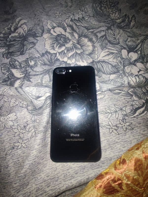 iPhone 7 Plus Bypass 128 Gb In Black Colour 6