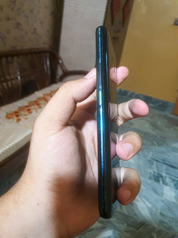 Oppo Reno2F 2