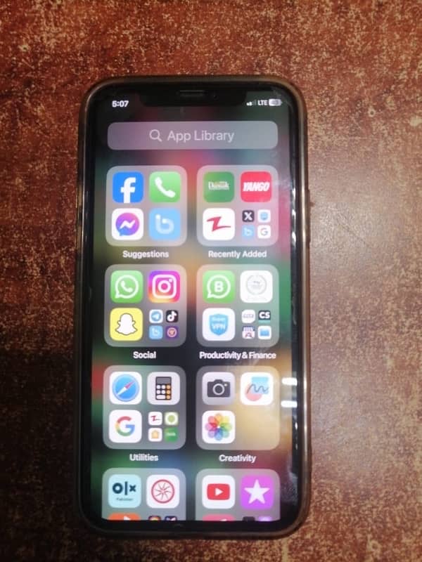 iphone 11 pro 4