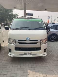 Toyota Hiace 200