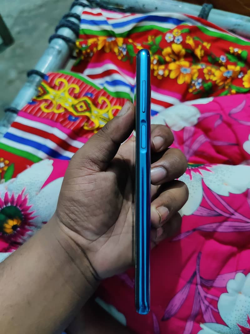 redmi note 9s 6-128 complete box all okay urgent sale 5