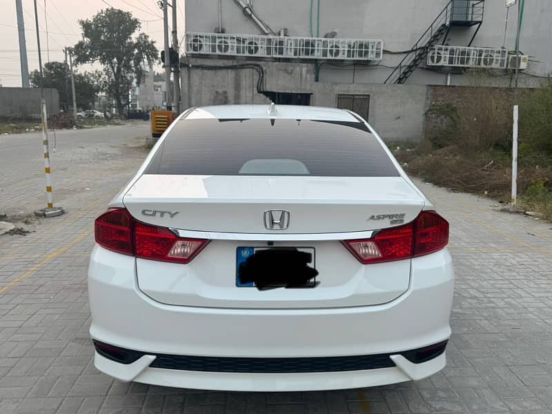 Honda City Aspire 2021 3