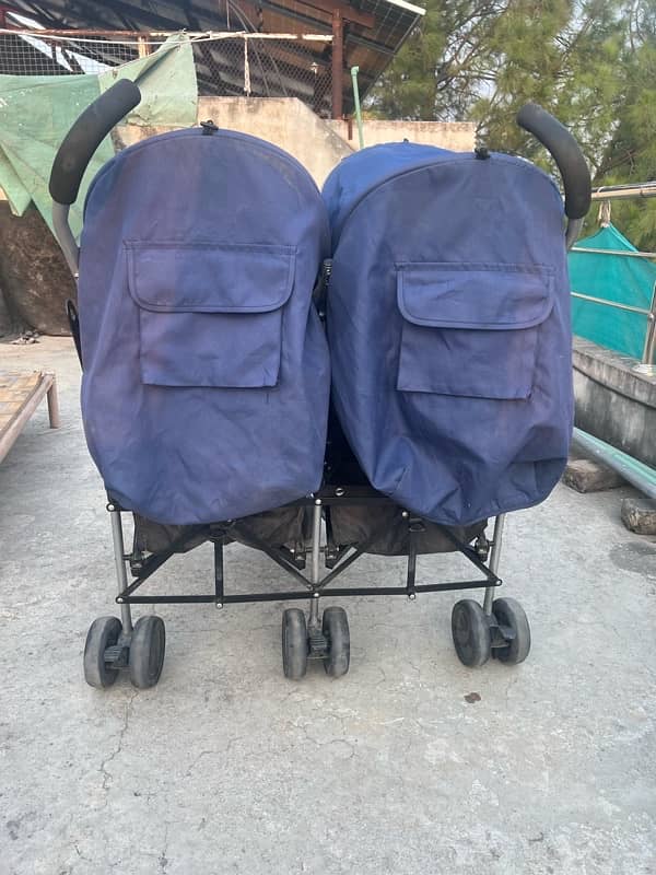 Twins baby pram /stroller 2