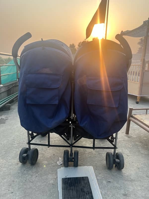 Twins baby pram /stroller 3