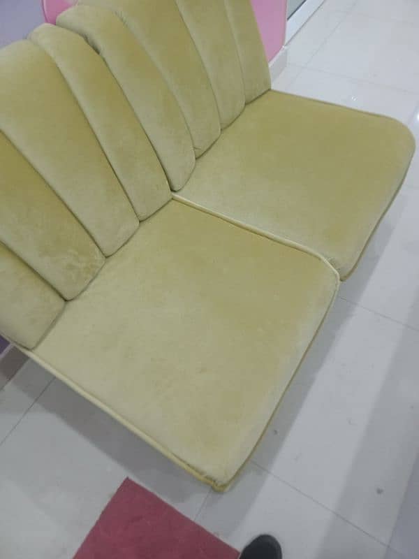 green sofas for sale 0