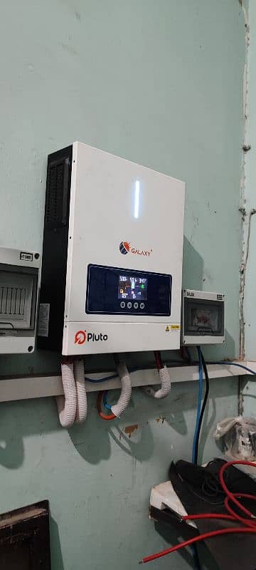 6200 Watt 6.2kw Hybrid inverter 4 months used 4