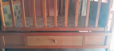 baby cot slight used